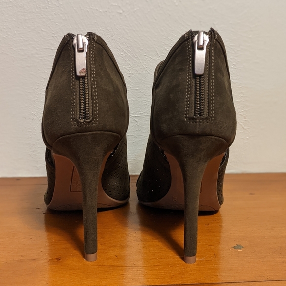 Christian Siriano for Payless Heels - Picture 8 of 9